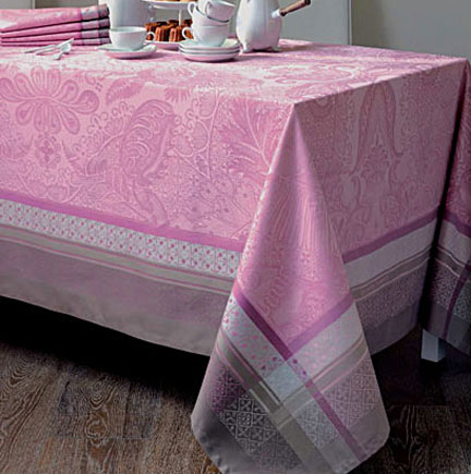 Isaphire Quartz Rose Table Linens | Gracious Style