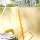 Polylin Easy Care Tablecloths and Napkins | Gracious Style