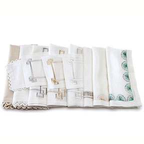 Kim Seybert Loop Greek Crescent Linen Napkins | Gracious Style