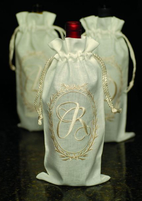 linen wine bags with oval script monogram gracious style wine bags 288x406