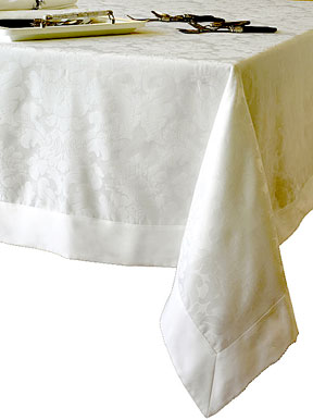 Royal Easy Care Tablecloths, Napkins and Placemats | Gracious Style
